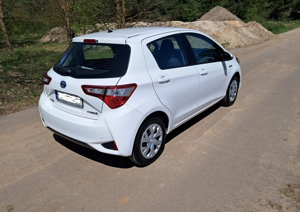 Toyota Yaris cena 58900 przebieg: 93800, rok produkcji 2020 z Kielce małe 781